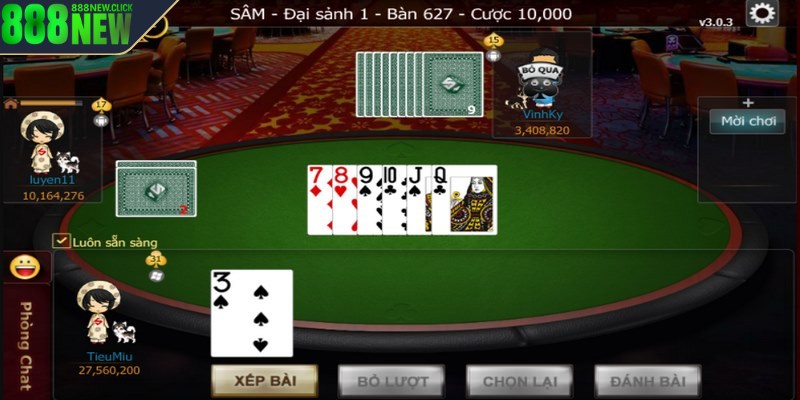 Sau khi nhận bài người chơi tự sắp xếp các tổ hợp theo chiến thuật